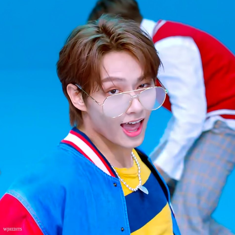 wjhedits's tweet photo. ㅤ
ㅤ            @pledis_17 #세븐틴⁠ #준
ㅤ https://t.co/qRHzcqAo55