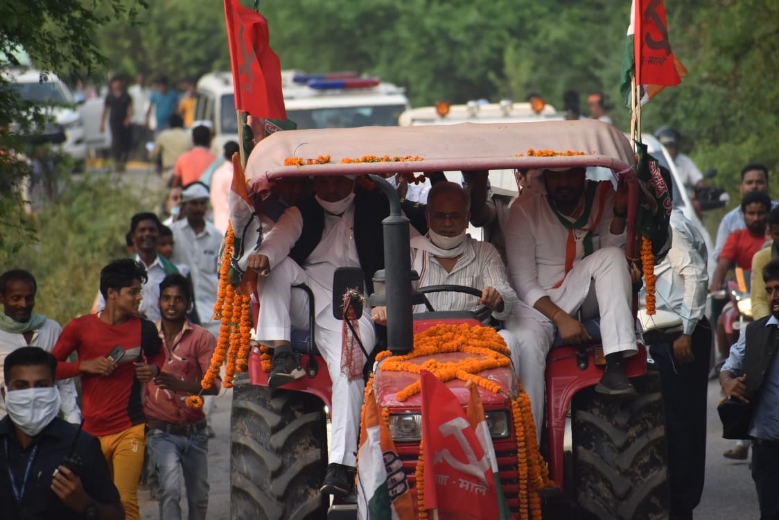 IYCBihar's tweet photo. नालंदा से कांग्रेस प्रत्याशी गुंजन पटेल जी के समर्थन में छत्तीसगढ़ के मुख्यमंत्री श्री भूपेश बघेल जी एवं युवा कांग्रेस के राष्��्रीय अध्यक्ष श्री श्रीनिवास बीवी के रोड शो की कुछ और झलकियां। https://t.co/CMaPZrHRmT