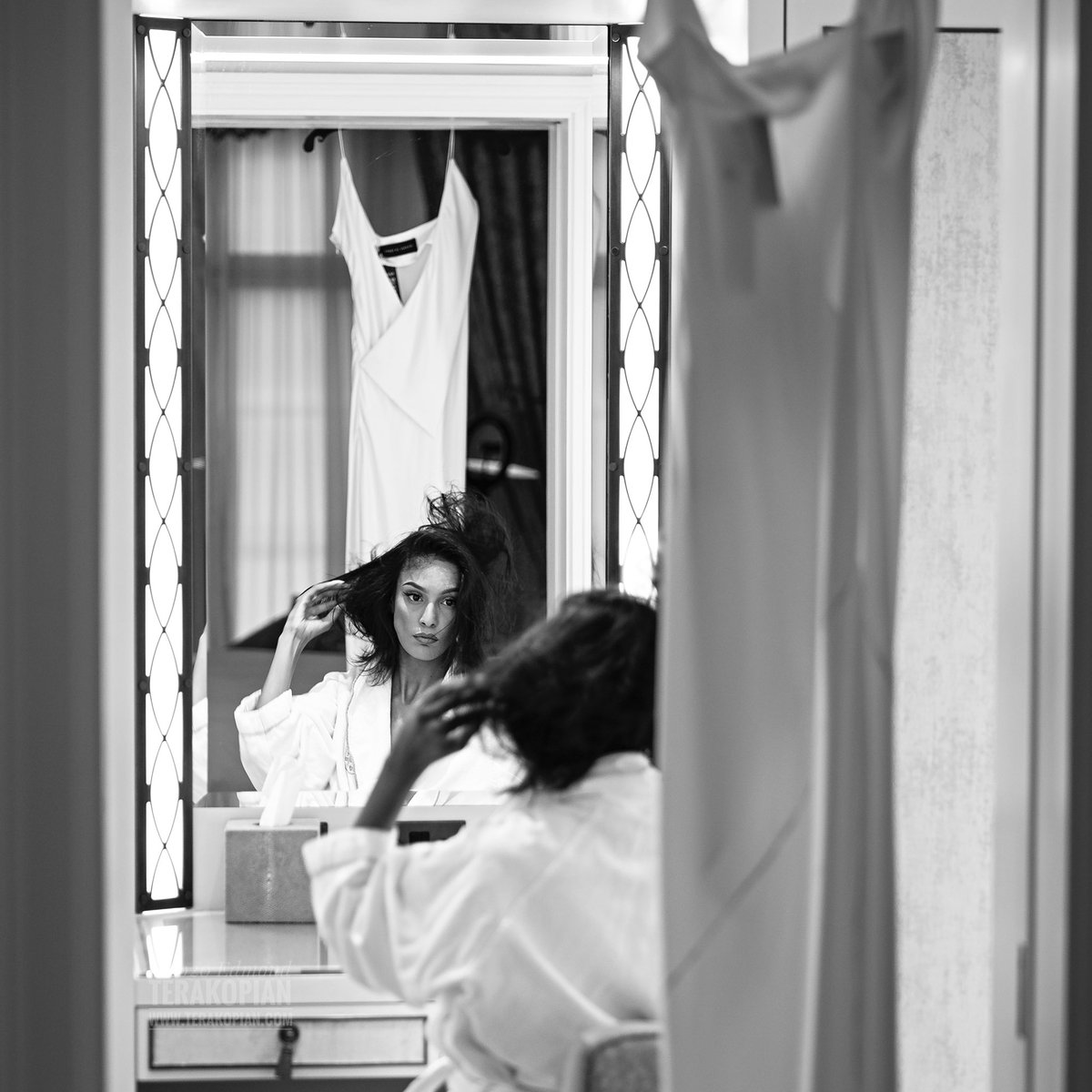 terakopian's tweet photo. Getting ready. Natasha & Steve’s elegant wedding at @ClaridgesHotel. Shot on my #LumixS1R & #LumixSPro50mm. #weddingphotography #weddingreportage #weddingphotographer #bride #bridepreparation @LumixUK @lumixusa #lumixmoment #lumix @Lightroom @ExposureSW #bw #monochrome https://t.co/Q1Th4FGAsZ
