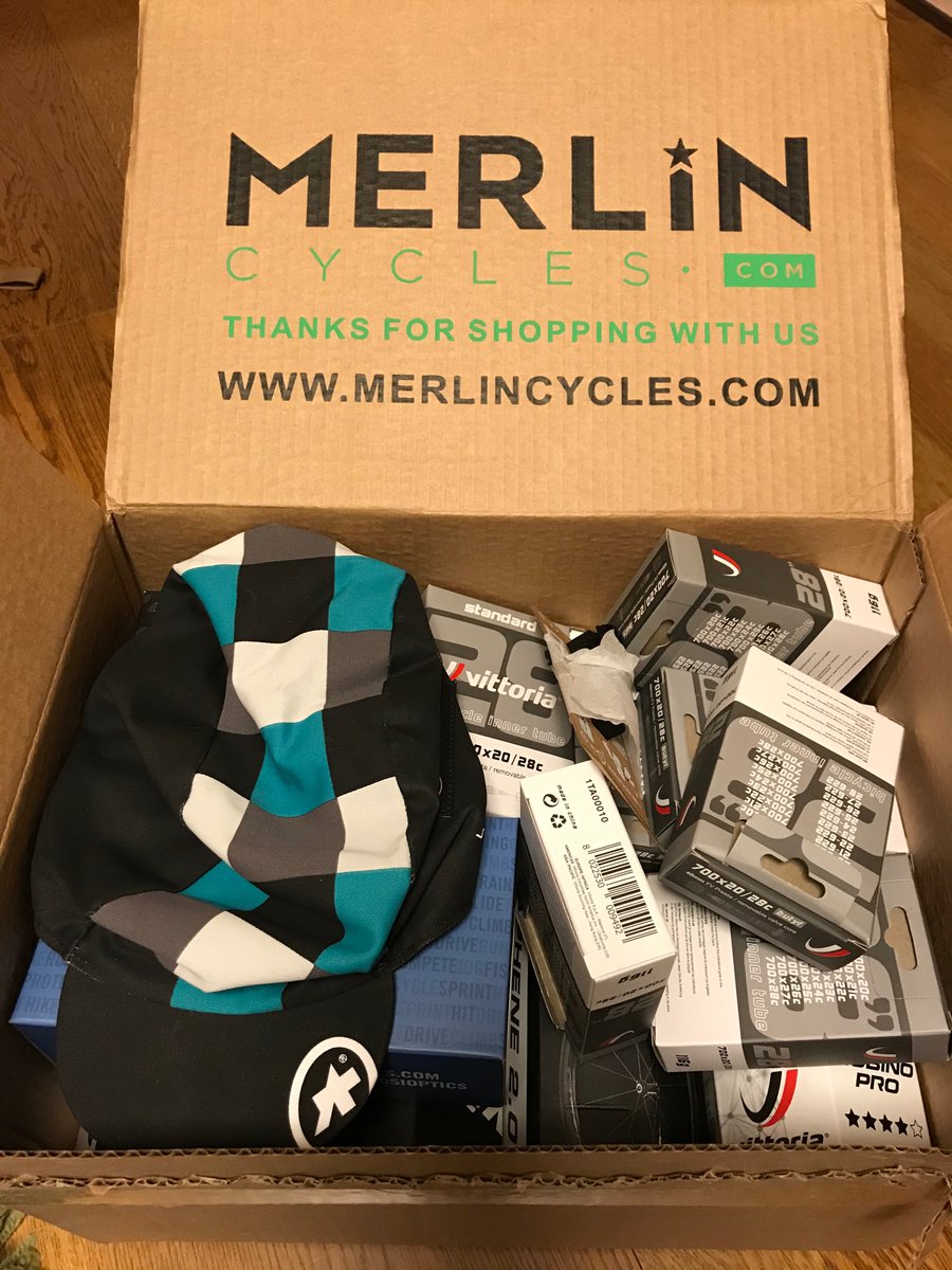 AudiUg's tweet image. #海外通販  #MERLiNCYCLES
海外からようお越し♫
岩おこし♫ *\(^o^)/*