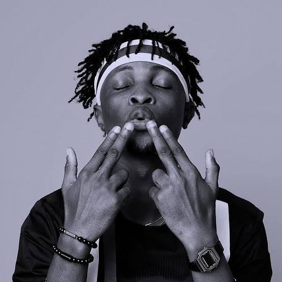 Victrababe_'s tweet image. Icons make we gather #StreamLaycon songs today☺️.
We have who is laycon EP consisting of:
Fierce🎶
Motivation🎶
Narcos🎶
Come with me🎶
Hiphop🎶
Who is Laycon🎶
Accolades🎶
Lets listen to laycon's timeless music today🎧🎼
God bless you all 🙏💡 #StreamLaycon