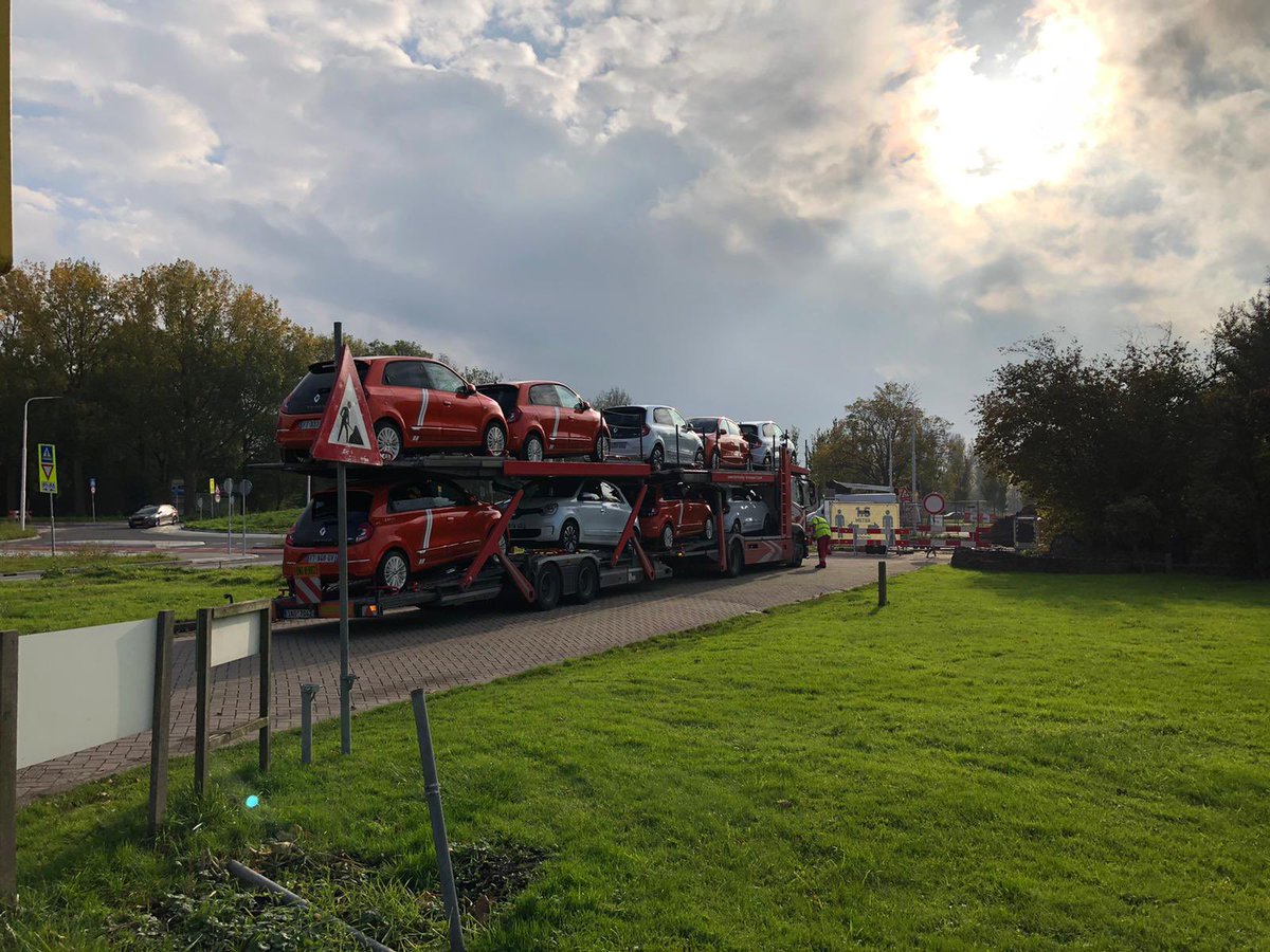 WiscartS's tweet photo. After NDL, #twingoElectric tour is heading for 🇧🇪 next week, expecting warm welcome as well.
#RenaultGroup #RenaultEWAYS #newmobilities #twingo https://t.co/PM3AqS2Fqx