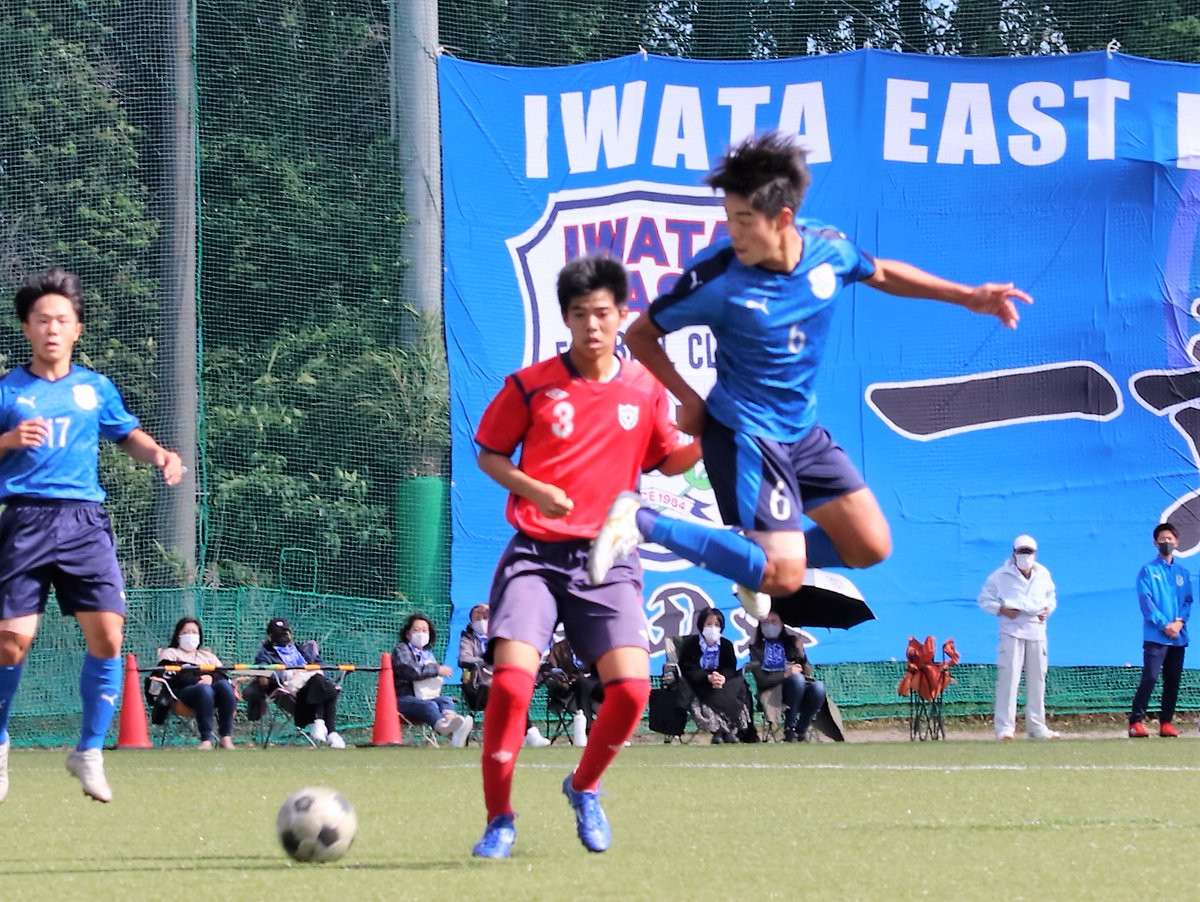 スポーツ報知 静岡支局 全国高校サッカー選手権静岡大会 4回戦が行われ 決勝トーナメントに進むチームが決定 磐田東 2 0 浜松城北工 後半33分にmf大久保選手が均衡を破りました 浜名 4 0 浜松商 Fw名波選手が1得点アシスト また 浜松東が スポーツ報知 静岡支局 全国高校サッカー選手権静岡大会 4回戦が行われ 決勝トーナメントに進むチームが決定 磐田東 2 0 浜松城北工 後半33分にmf大久保選手が均衡を破りました 浜名 4 0 浜松商 Fw名波選手が1得点アシスト また 浜松東が