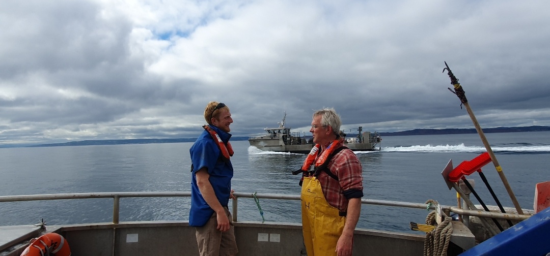 RivieraGeopark's tweet photo. #AroundTheGeopark @OffshoreShell  is a #familybusiness . John at the helm, George runs  operations, Mum Nicki the office and Sarah sales &amp; marketing, 15 local employees,  many local  suppliers, benefiting the community #offshoreshellfish #mussels #sustainable #ourpeople https://t.co/Bx6EAntoPB