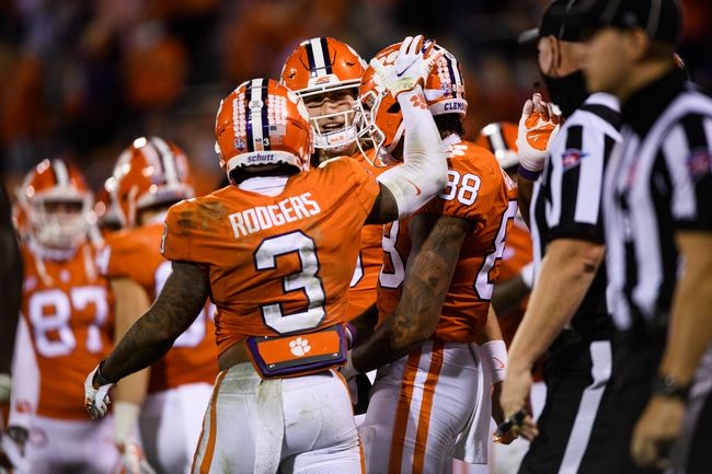 CFB Picks: Clemson vs Syracuse College Football Picks, Predictions 10/24/20 https://t.co/DWjAPM20No #CFB #CollegeFootball #CFBPick #FreePick #FreePicks #SportsBettingTips #FootballPick #Handicapper #ExpertBettingAdvice #SportsBettingExpert #Vegasodds #clemson #syracuse #espn https://t.co/SZltOU0RXs