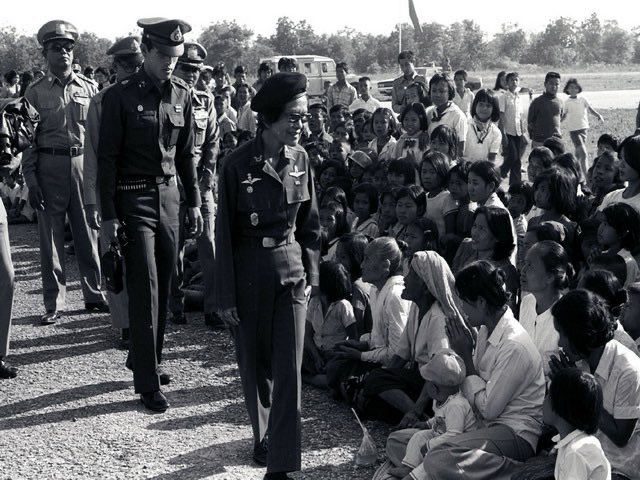 motorwars's tweet image. “เราจะสืบสาน รักษา และต่อยอด และครองแผ่นดินโดยธรรม เพื่อประโยชน์สุขแห่งอาณาราษฎรตลอดไป”

Actions speak louder than words 💛  
#ในหลวงสู้สู้
#พลังเงียบ