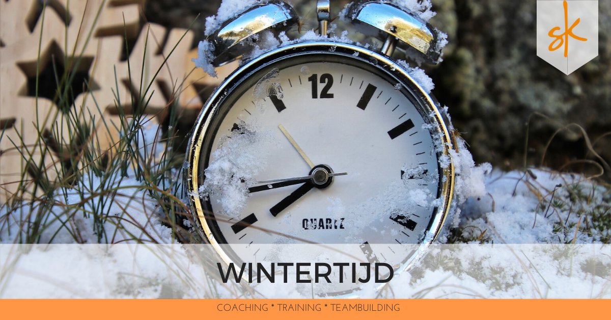 Vergeet niet dat wintertijd vannacht om 3 uur weer ingaat. Een uurtje extra slaap is fijn maar vergeet niet je klok goed te zetten. Wat vroeg op een afspraak komen is prima maar een uur is misschien wat overdreven. #wintertijd #winter #uurtjelangerslapen