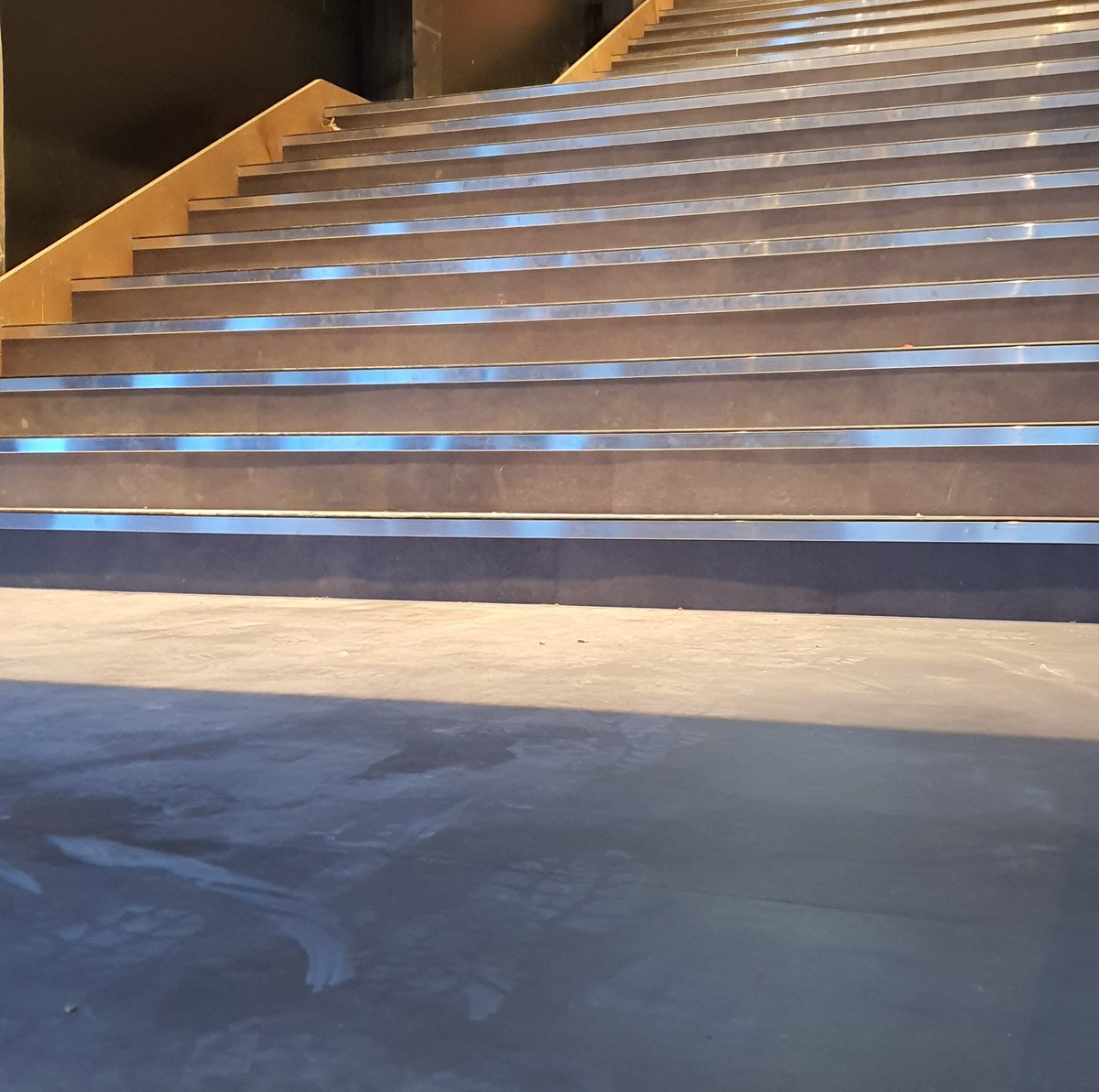 🄶🄷🄵🄻🄾🄾🅁🅂 tweet media