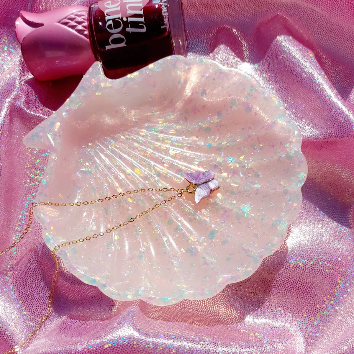 Bubbly Hands tweet media