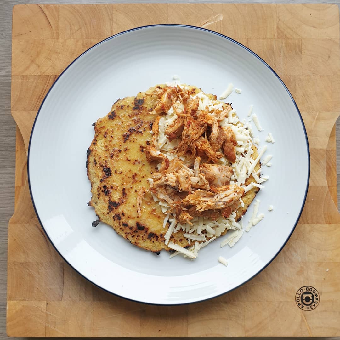 TroutsBistro's tweet photo. Hoy amanecimos con ganas de #cachapas 🤤 Cuál es tu relleno favorito?

Hoy las comimos con queso blanco rallado y pollo 🔥 #comidavenezolana #Venezuelanfood #tasty #food https://t.co/GkvWHVNp9A