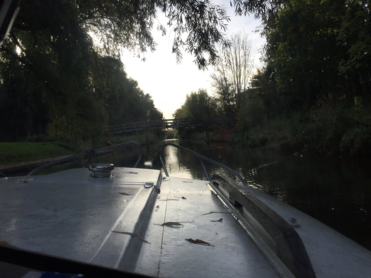 FredRaangs's tweet photo. #bootje #winterstalling #herfst https://t.co/Id0EGcFzU9
