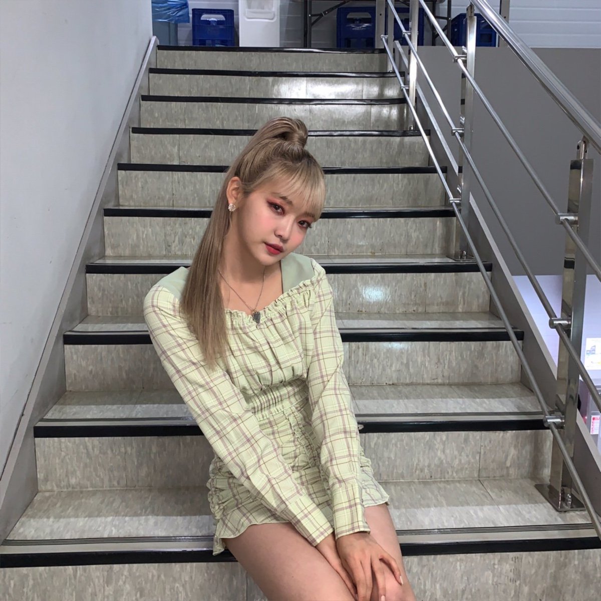 ondaia's tweet photo. [#온다야]

behind the scenes of the kcon magic class >< !!!! did you think forever is that superpower?!???>3< https://t.co/4zuC0BiK2T
