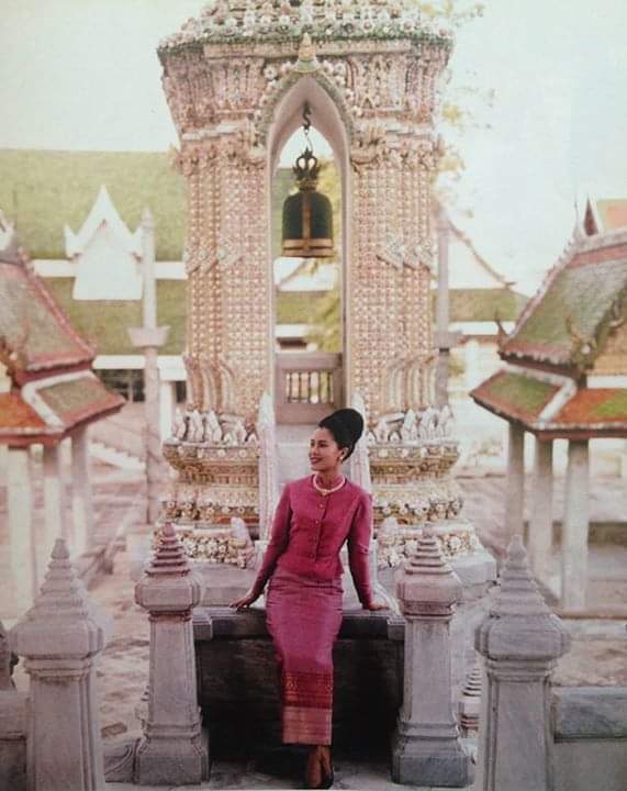 Happyindy6's tweet image. คิดถึงพระพันปี
#พลังเงียบ #ในหลวงสู้สู้