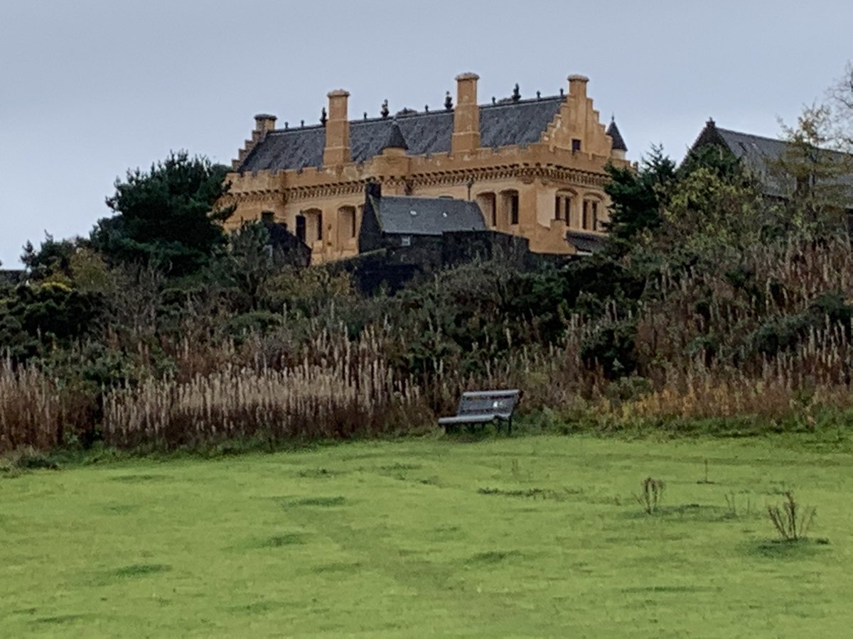 The facade of the Great Hall is still not blending with the historic castle yet. Stunning views just the same. <a href="/stirlingcastle/">Stirling Castle</a>