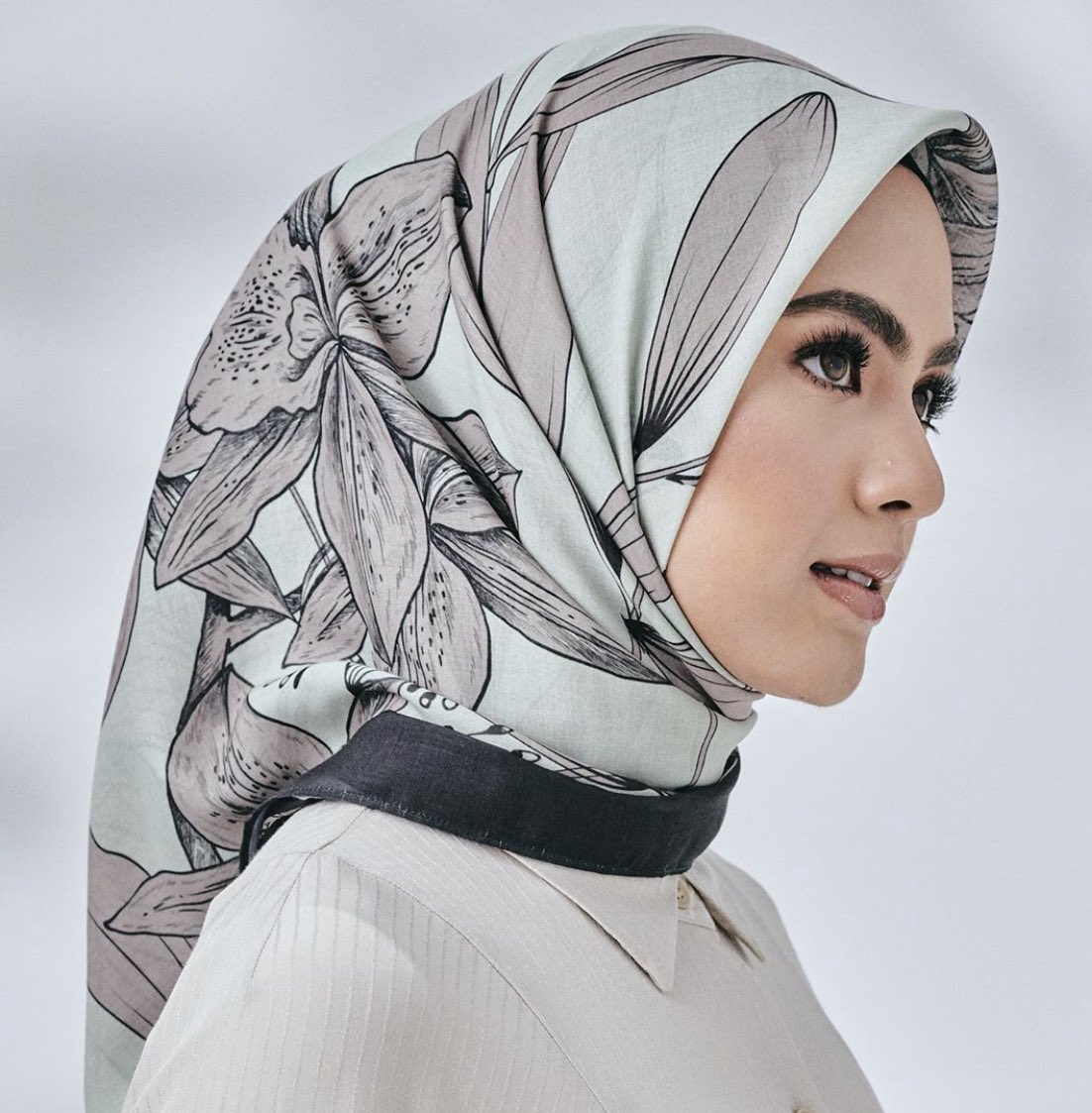 ameerazainihq's tweet photo. Do you love this color? Coming soon. 30.10.20 #AZPrint https://t.co/QDtrlxvyWK