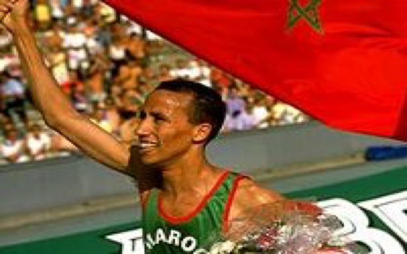 HamzaChioua's tweet photo. 2 légendes marocaines ... #aouita #reggab
Pour en savoir plus sur leur parcours ⬇️⬇️⬇️ : https://t.co/yaWu8P7QxX