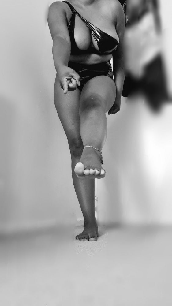 DommeLine's Top Mistresses
17th October to 23rd October
@sensualbandit
https://t.co/YcbfDnrnHy
@tiffanynaylorxx
https://t.co/Pe0CCpUYLF
@miss_emily_sin
https://t.co/GbZ3bf3x7e
@missfoxx_fd
https://t.co/JKs4tbOSU3 https://t.co/CEbsOspZmt