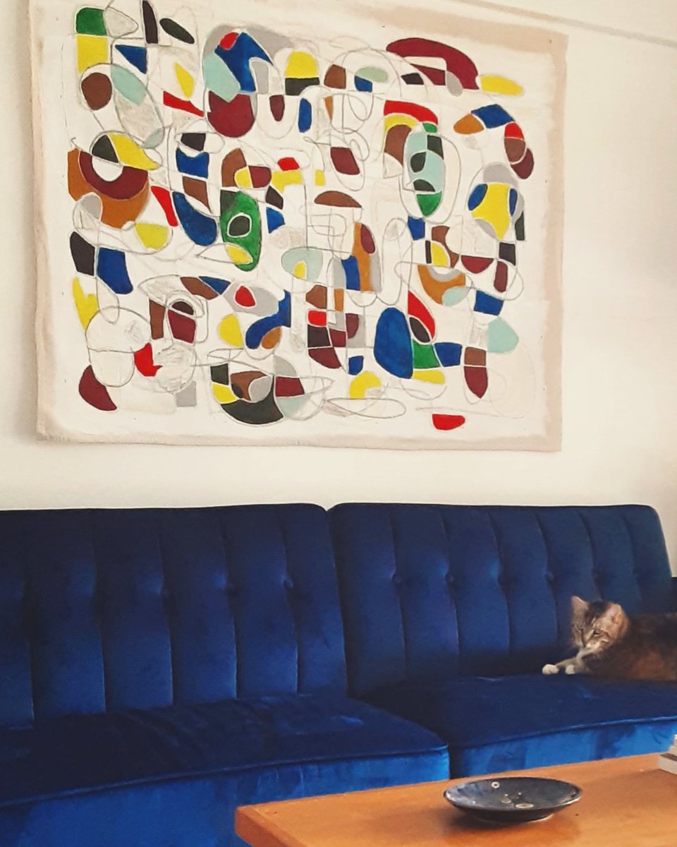 christina_s_art's tweet photo. My mural and my kitten 😊😻. #abstractart #largemural #abstractpainting #abstract #modernart #modernpainting https://t.co/c6enwANVC0