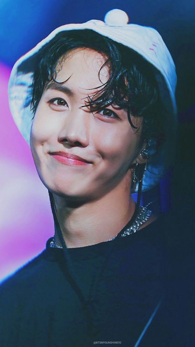 a thread of Hobi smiles to brighten your day!(this is my favorite picture)