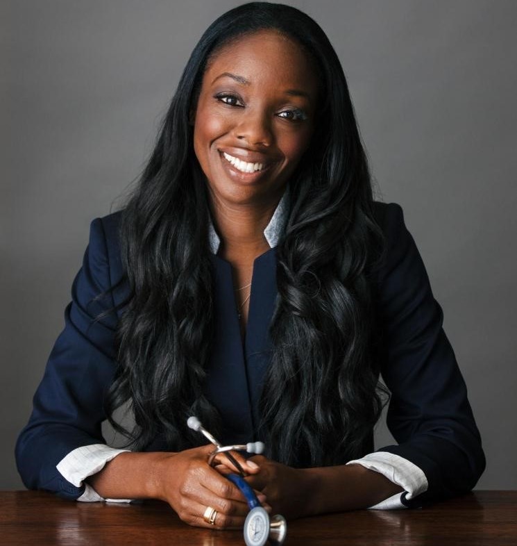 Wanna take a moment to recognize the fact that the Top Doctors in California and Illinois are incredible Black women. Dr.  @DrBurkeHarris is CA's 1st ever Surgeon General. Dr. Ngozi Ezike is the Illinois Department of Public Health Director.  #BlackWomenLead 