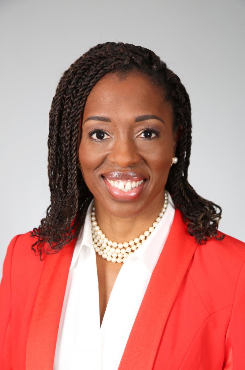 Wanna take a moment to recognize the fact that the Top Doctors in California and Illinois are incredible Black women. Dr.  @DrBurkeHarris is CA's 1st ever Surgeon General. Dr. Ngozi Ezike is the Illinois Department of Public Health Director.  #BlackWomenLead 