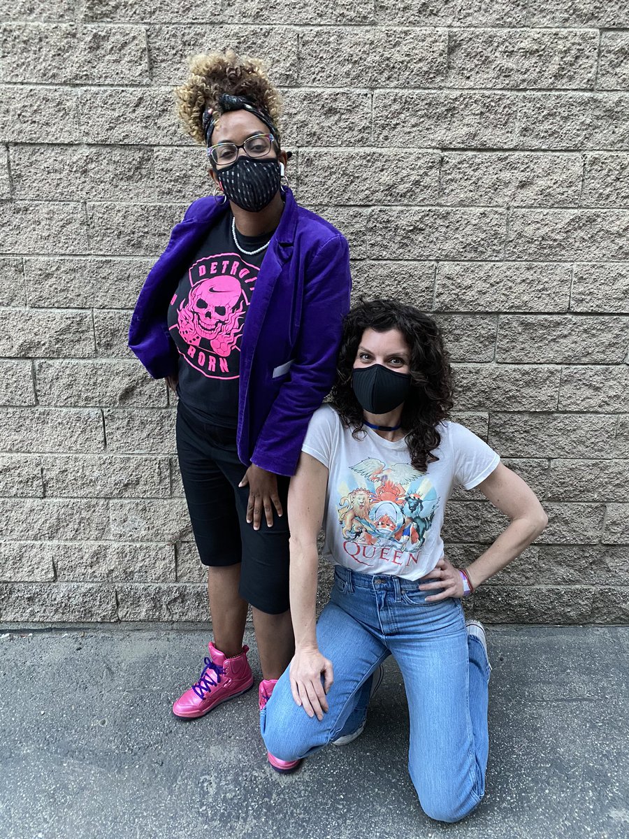 CreativeK's tweet image. BIRTHDAY 2020! Sarah came in the lot blasting Stevie Wonder’s “Happy Birthday”. Brenden picked the best spot for photos, Caileigh took pictures. I appreciate the entire cast and crew for yesterday. #Chapter43 #productionlife