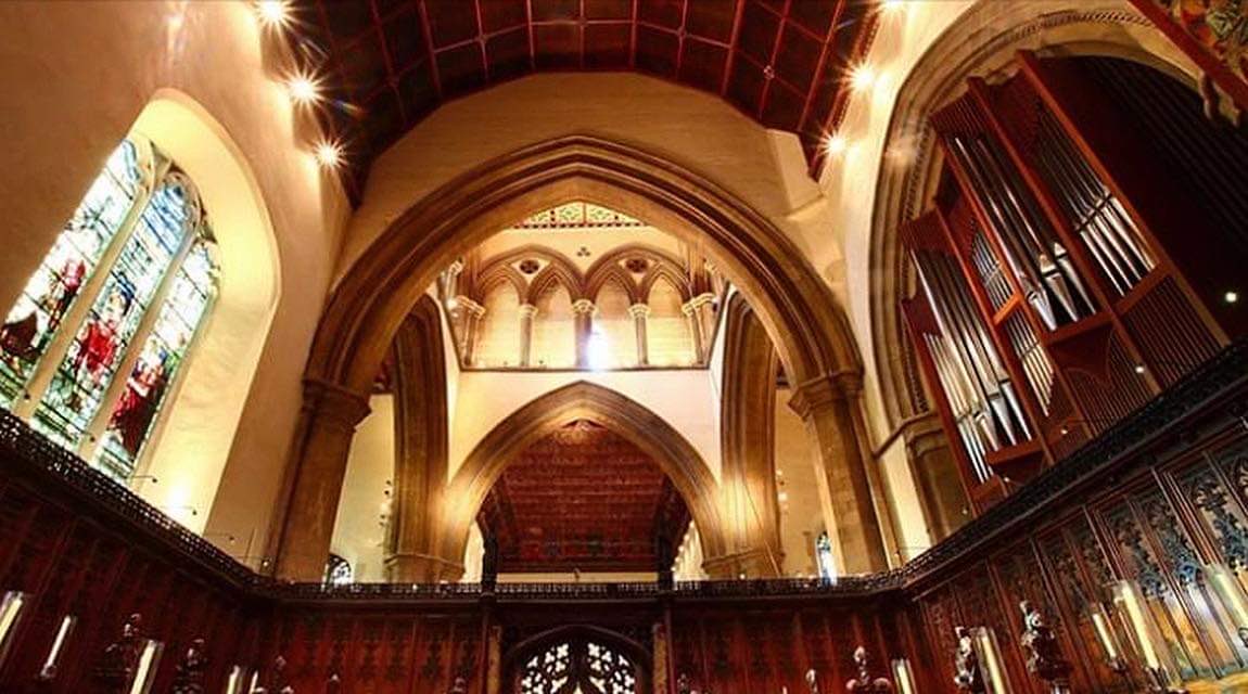 Don’t forget to tune into Virtual Evensongs, broadcast on the Chapel’s Facebook page! It’s a lovely way to relax and listen to beautiful choral music if you’re not able to make it to the live service 🎶