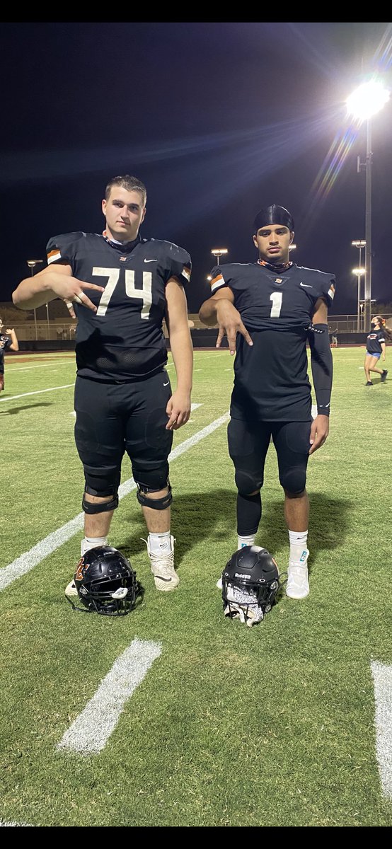 BrosciousSteven's tweet photo. Two of the best in the west!!! Dominate on both sides!! @BrosciousGavin @1stevenortizjr https://t.co/RXz8Vzj5m1