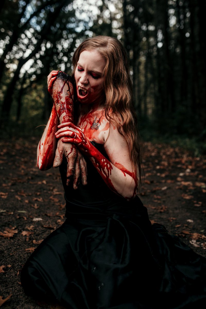 BrezzyModel's tweet photo. I'm a die hard horror fan.
#RedHeadsAreBeautiful #redheads #redheadsmodels #minnesotaphotographers #minnesotamodels #horror #HorrorFamily #HorrorCommunity #HorrorArt #horrorfan https://t.co/sMWpnXTecQ