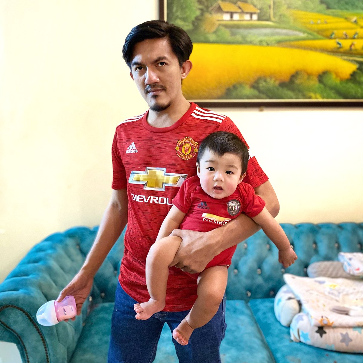 makhlokmacho's tweet photo. Jersi dan romper ngam! Malam ni ⚽️ #GGMU

@theberry_jersey https://t.co/rk48WpAkfV