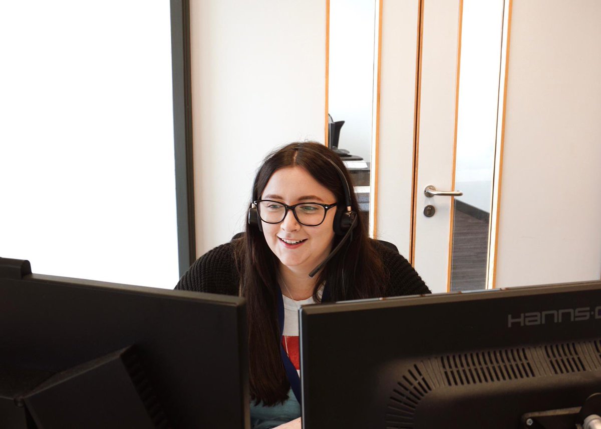 ASPControlRoom's tweet photo. This is another one of our #UnsungHeroes &amp; call handlers Daisy. She recently returned from 4 weeks at training school helping out with the new starter courses, providing invaluable support to the trainers 📚👩‍🏫

#InternationalControlRoomWeek https://t.co/FcTLKjH5Xo