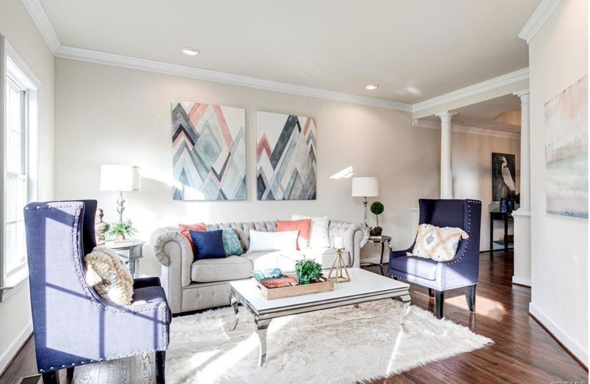 designedtosellr's tweet photo. We incorporated pops of deep blue with this recent stage to contrast the bright accents and overflowing natural light. Like most things, finding balance is key-- even with throw pillows! 
.
#Designed2Sell #homestaging #color #consultations #balance https://t.co/Ou8XpXrIgs