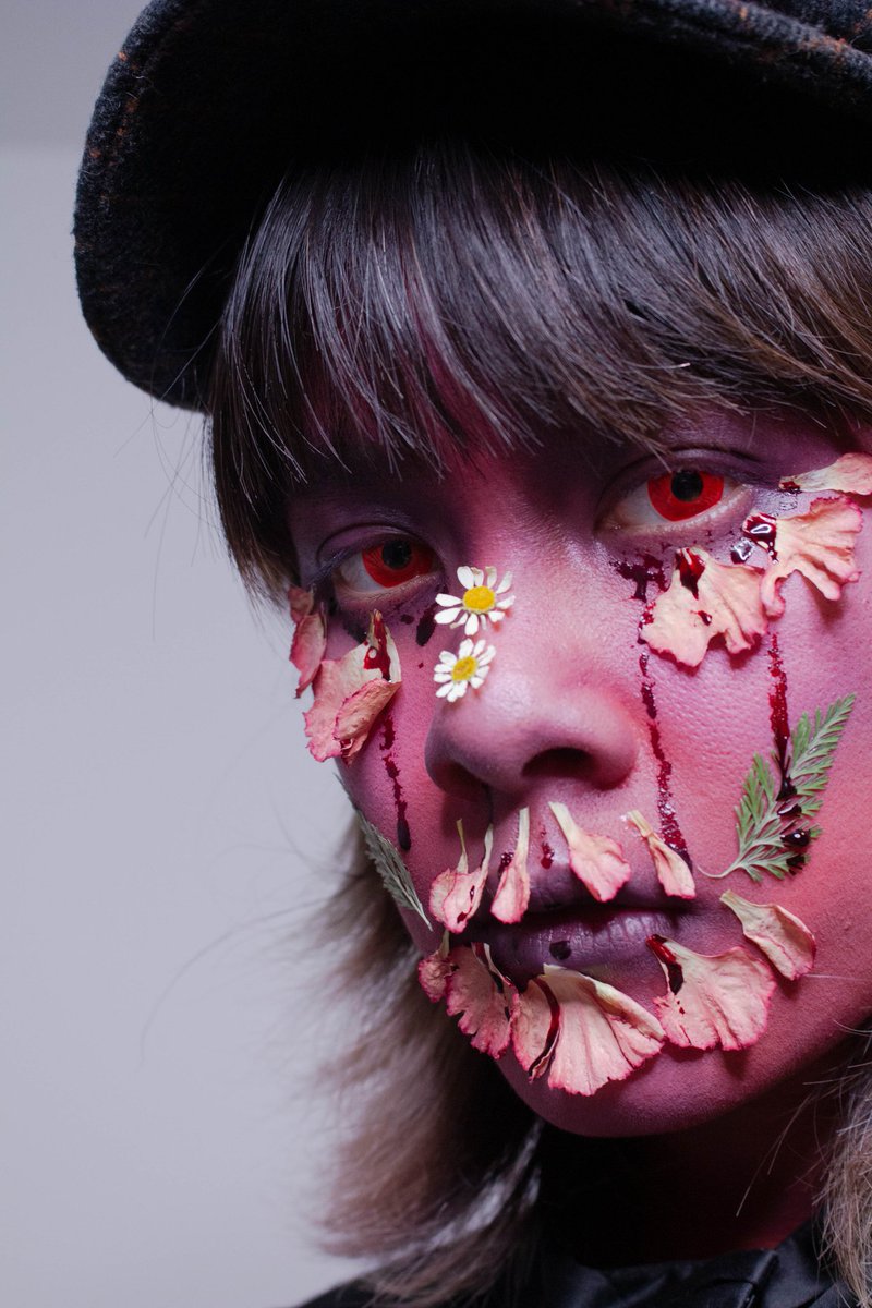 gonchi_ii's tweet photo. 😈Halloween Makeup😈
🌺 @flower__never
📷 @UpkungF
#kanokkornchimakeup
#makeup
#photography
#photoshoot
#makeupfantasy
#weirdphoto
#halloween
#thisishalloween
#halloweenmakeup https://t.co/gcE2Ebmysu