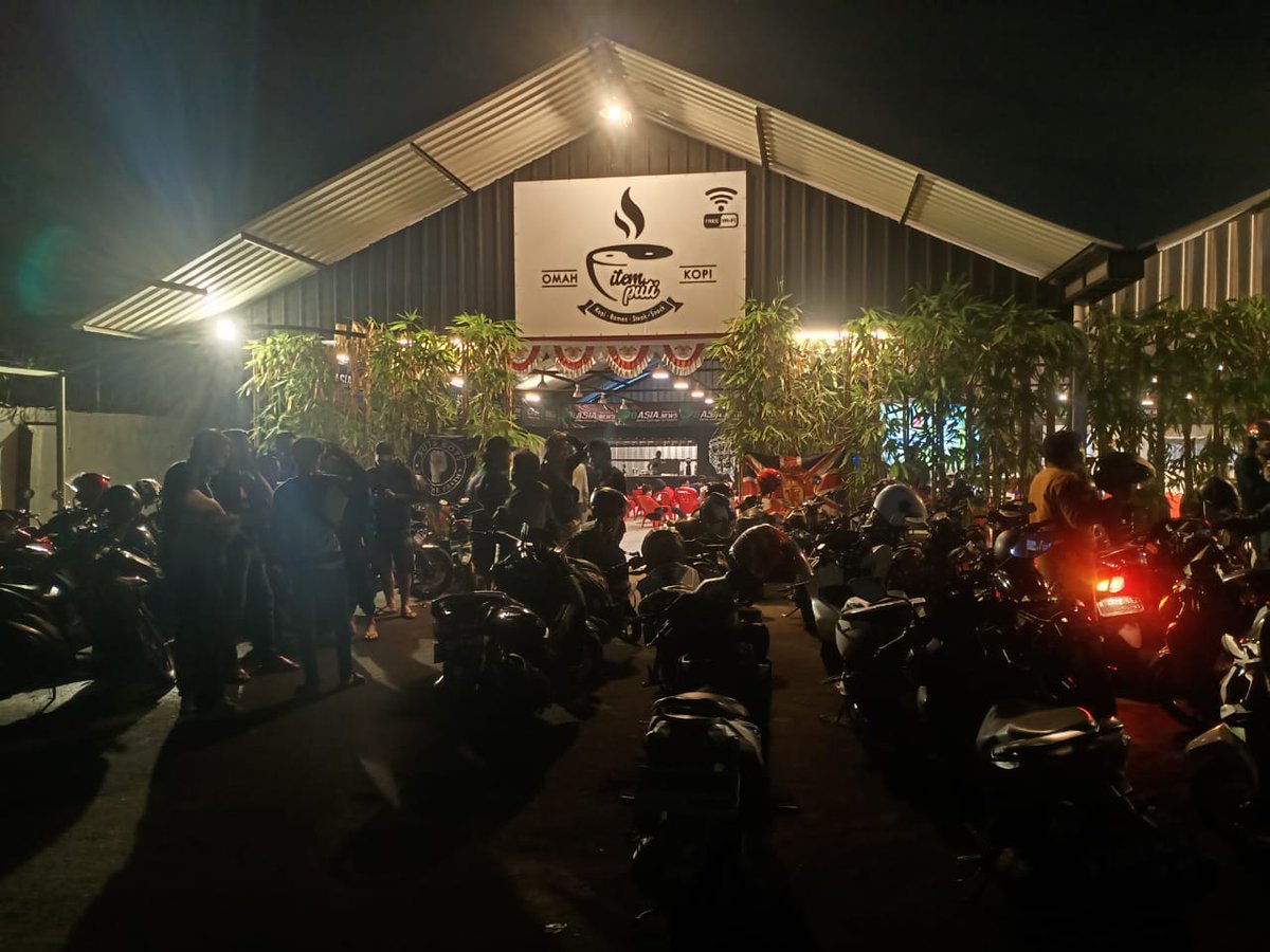 Numpang nobar ya min <a href="/SU_Tangsel/">#SUTS</a> 🍻