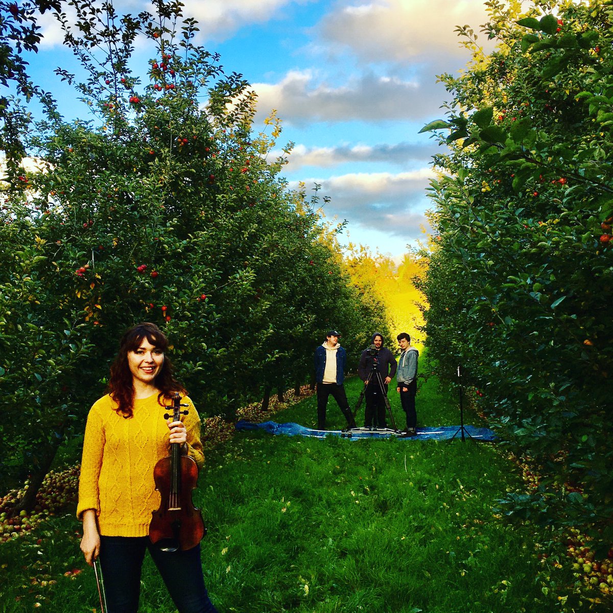 Autumn sunshine in the orchard, filming the video for our new single; Cider in our Hands with  <a href="/CelticMarches/">Celtic Marches</a> <a href="/ZaurinFilms/">LBS Films</a> <a href="/TheWoodee/">The Woodee</a> Let’s <a href="/reclaimtheapple/">#reclaimtheapple</a> <a href="/VisitHfds/">Visit Herefordshire</a> soundtrack for #cider and one for <a href="/theciderologist/">The Ciderologist</a> <a href="/ciderexplorer/">Cider Explorer</a> and <a href="/homeofcider/">Museum of Cider</a> #Autumn #apple #folk #Golden