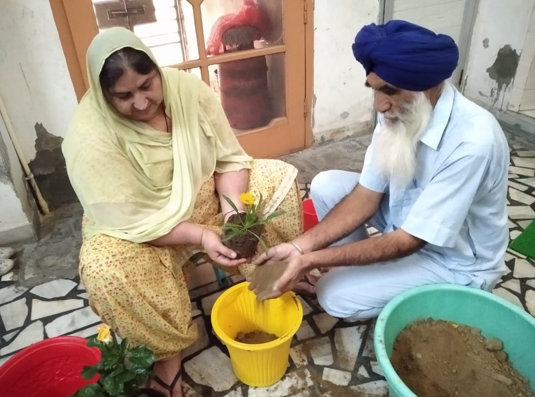 manhas_viki's tweet photo. Happy Birthday in heaven our daughter! You are our pride,our Love and  everything.
#justiceforsagardeep https://t.co/HIll1sQ4qG