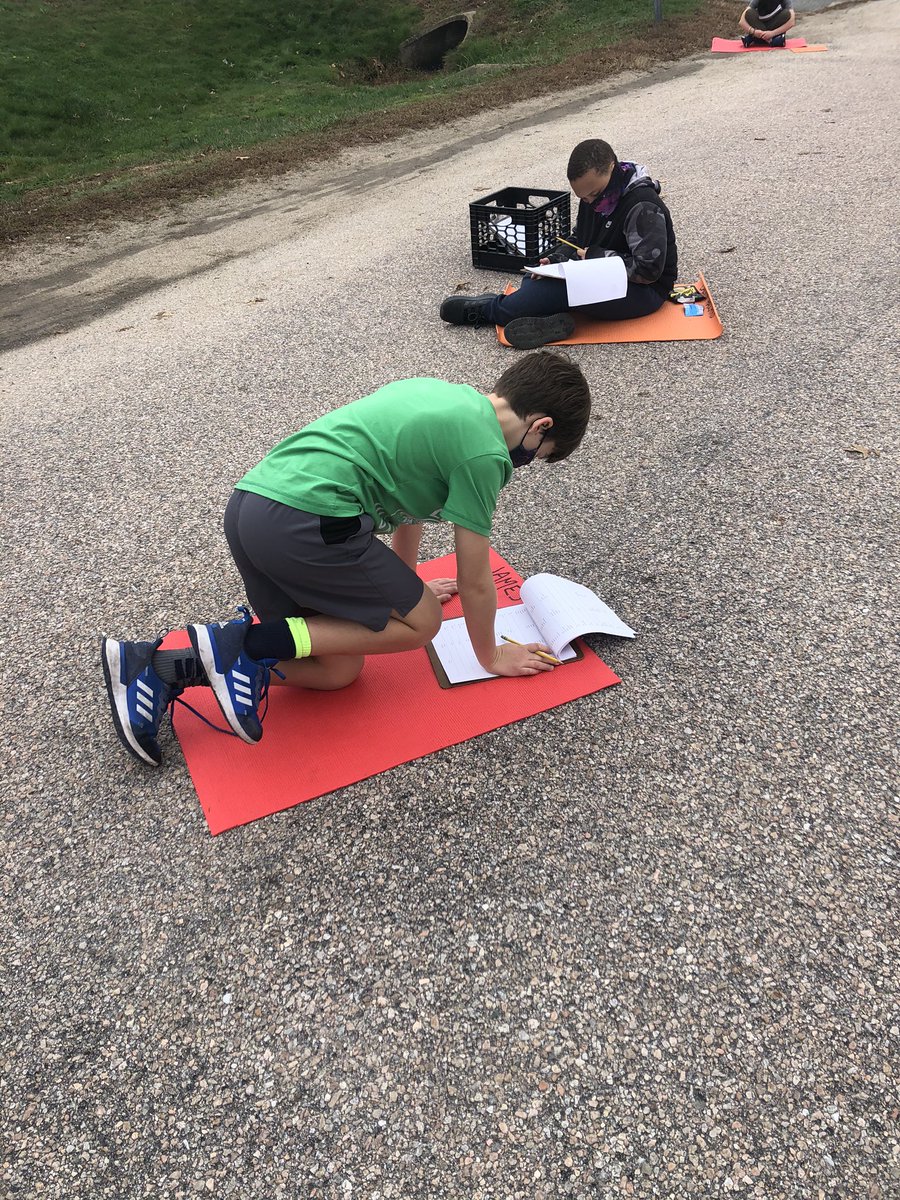 Spooky Alliteration on a beautiful fall day. <a href="/tmcneiece1/">Tammy McNeiece</a>  <a href="/Dr_Borden/">Ryan Borden, Ed.D.</a> @JenniferDeFeo  <a href="/BRMSrocks/">BRMSrocks</a>