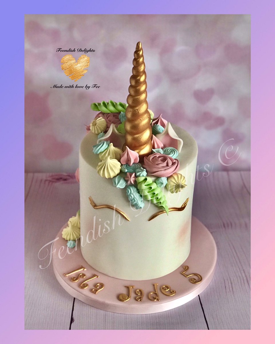 FeendishDelight's tweet photo. Happy birthday Isla Jade! 
A lovely unicorn cake for her 5th birthday. Rich chocolate fudge fudge layered with luscious lemon buttercream. Edible gold lustre dust  for the details &amp; homemade meringues. 
#unicorn #birthday #birthdaycake #unicorncake #chocolate #gold #meringue https://t.co/EMy6A5ztZY