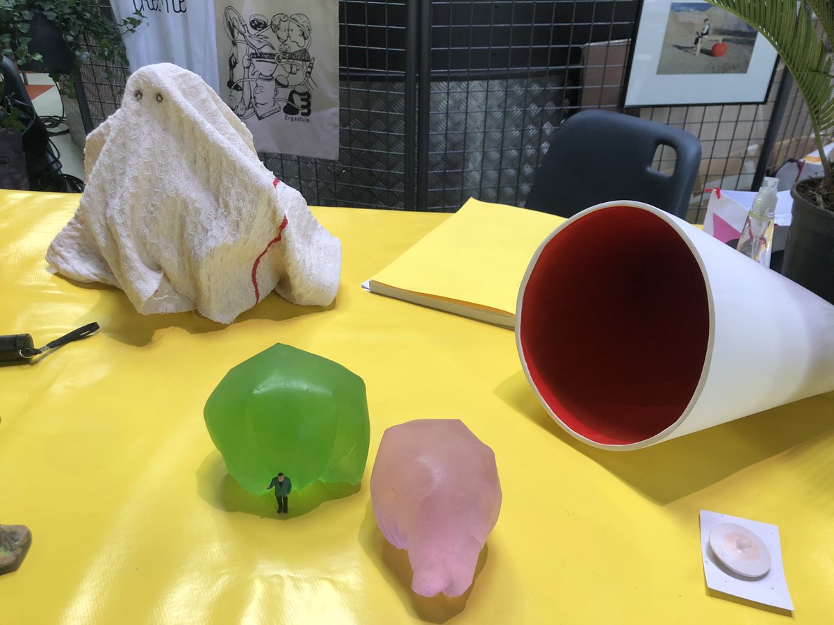 NTochet's tweet photo. Numéro 0
Salon de l’#édition du réseau Lora, tout le week-end à #Bliiida.
Une foule de jolies choses à acheter... ou juste à contempler. Et de chouettes gens, artistes, éditeurs,... à rencontrer.
#Metz https://t.co/8YTGLuwaZb