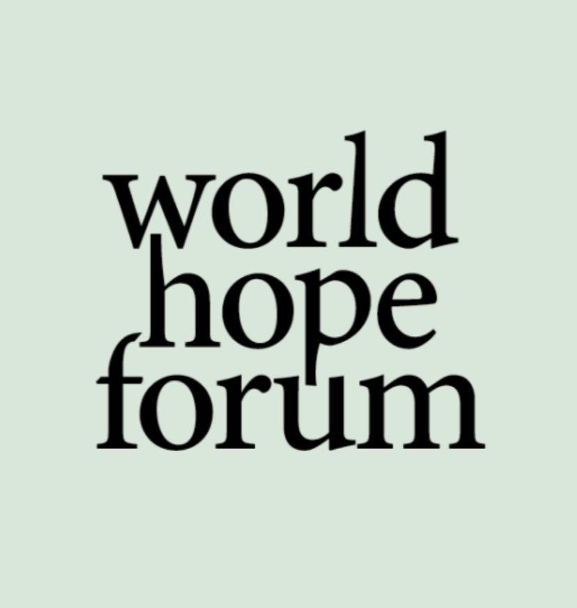 social_label_'s tweet photo. #WorldHopeForum Vanuit het #Sociallabel #Lab Met @PascaleGatzen Ze werkte 10 jr in NY bij Parsons/TheNewSchool,waar ze ‘n nieuw mode-curriculum heeft ontwikkeld.Vanuit het verlangen naar ‘n andere econ sociale werkelijkheid heeft zij coöperatieve friends of light opgericht https://t.co/kQ9UycapYp