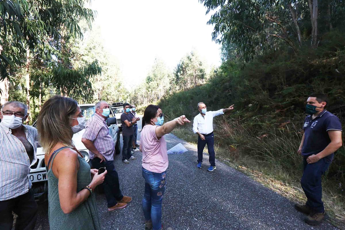 xoserepresas's tweet photo. Seguimos investindo no rural e reforzando a nosa aposta polos parques forestais, neste caso nos montes veciñais de Ribadetea e Xinzo en plena colaboración coas comunidades

https://t.co/0BH2PtBlhx https://t.co/gtYcpFAjtq