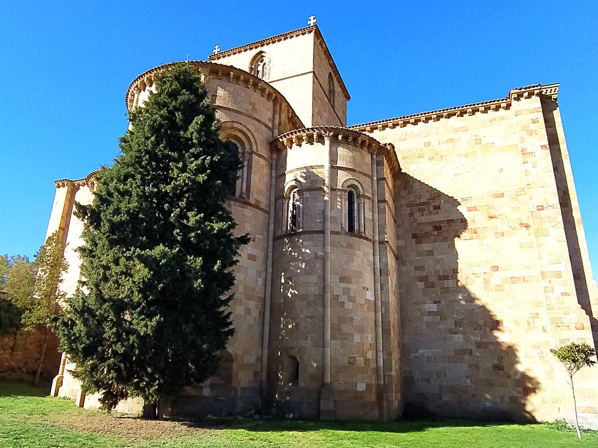 viajandoenfurgo's tweet image. #ÁvilaPorMuchasRazones...
Una de estas razones es su exquisito patrimonio. Por ello es ciudad Patrimonio de la Humanidad por Unesco.
¿Conoces #Ávila?
#viajarenfamilia #Ávilaconnińos #Ávilaenfamilia #joyasabulenses