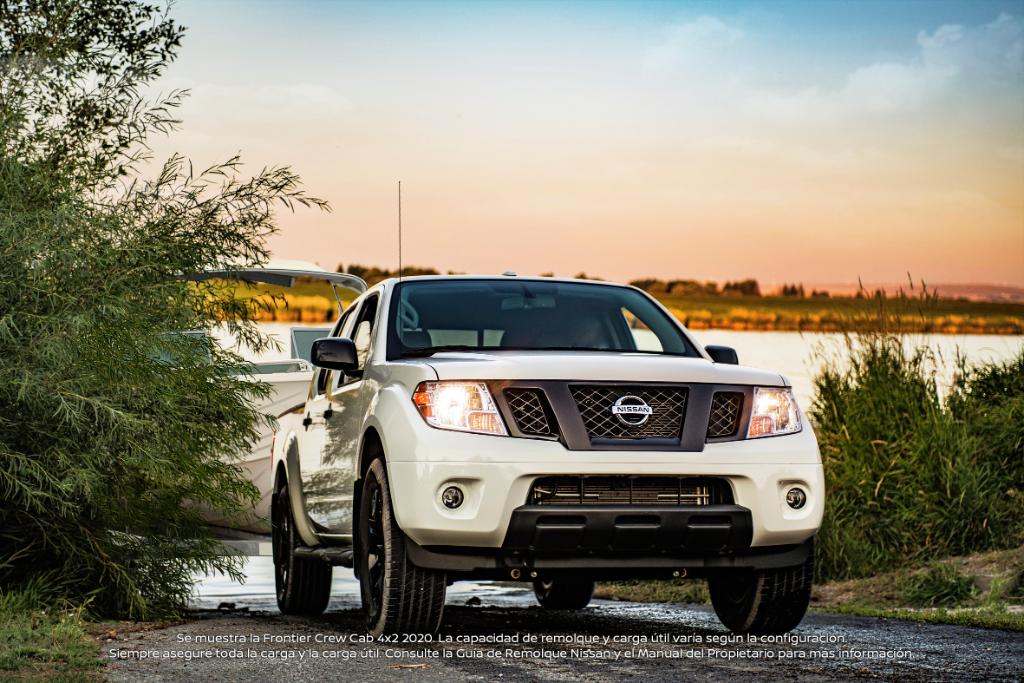 El camino siempre es fácil cuando la #NissanFrontier tiene un remolque de hasta 6,640 libras. https://t.co/vjuRLvGkcV