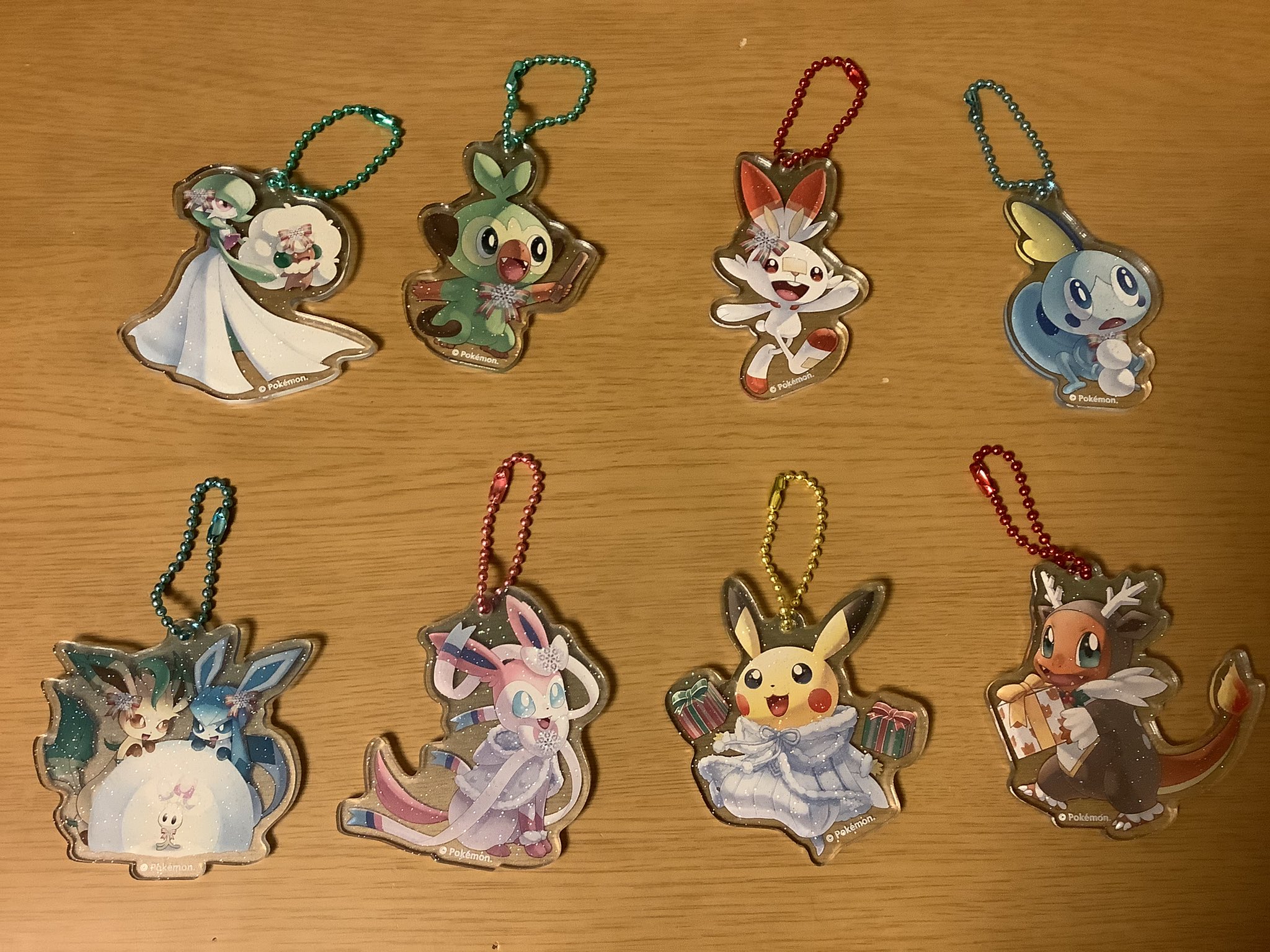 灯光 あかひか うごメモ Ibis Paint画家 去年からのポケセンのアクリルチャーム すっごい集めてたことに今気づいた 種類 ハロウィン 大器晩成 クリスマス ポケモン ポケセン ドラゴン アクリルチャーム かわいい ハロウィン