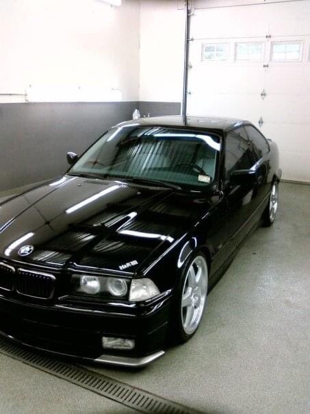 In college (07-10) I used to flip cars for fun and cash. I got specifically info e36 BMWs after accidentally making money selling the first one I owned. This one started it all...a custom 1994 325is.