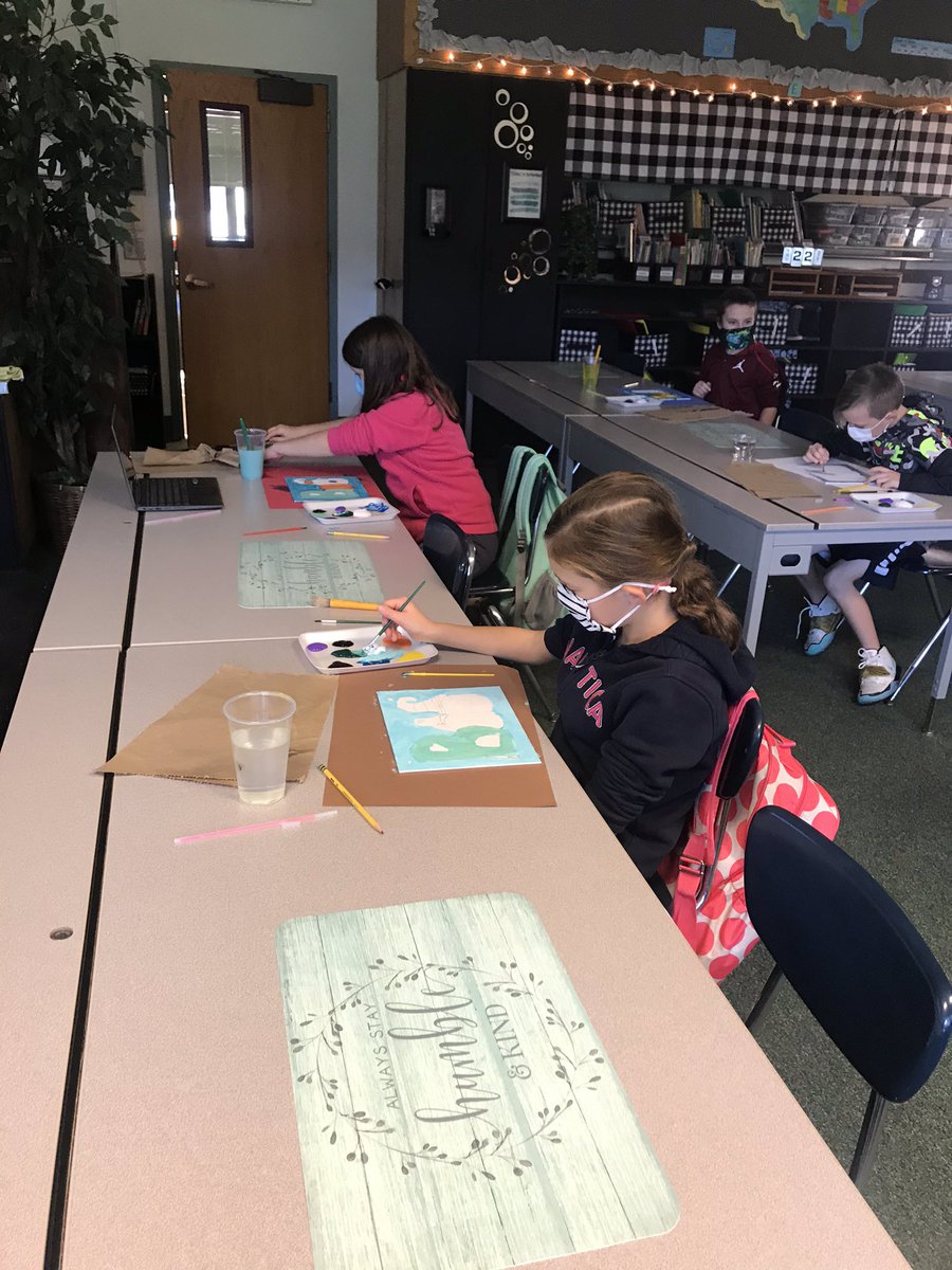 Forever5th's tweet photo. 5th graders put the ART into pARTy with our SPARK activity. https://t.co/hdtIiOhwAi