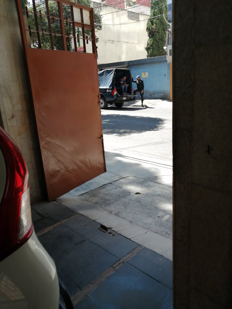 <a href="/PONCHO_LOPEZ_S/">🅿🅾🅽🅲🅷🅾 🅻🆂 🇲🇽🇵🇸🇲🇽🇵🇸🇲🇽🇵🇸🇲🇽🇵🇸</a> <a href="/gamadero/">gamadero</a> <a href="/LaSEMOVI/">Secretaría de Movilidad CDMX</a> <a href="/VigimoviCDMX/">VigiMoviCDMX</a> <a href="/UCS_GCDMX/">Unidad de Contacto del Secretario SSC CDMX</a> <a href="/BicireporteraDF/">Bicireportera CDMX</a> <a href="/BiciSoluciones/">Bici Soluciones</a> <a href="/hzamarron/">Héctor Zamarrón 🚲</a> <a href="/arelibiciteka/">Areli Carreón 🇵🇸</a> <a href="/BicitlanRadio/">Bicitlán Radio</a> <a href="/zetrocr/">Ricardo</a> <a href="/moralehe/">moིིུུུch - El de Chuirà!</a> <a href="/eques_tardi/">eques tardi</a> <a href="/Cleteros_taq/">Cleteros & taqueros</a> <a href="/ElOjodCiclovias/">El Ojo Ciclovías Mx</a> Así estuvo