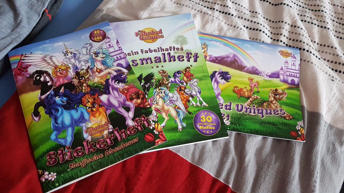 ArtsLupi's tweet photo. After several Months of work, I can now show the finished products I have been illustrating for a client 😍 My samples of The Fabeled Uniques have arrived! 💜💚🦄
#unicorn #thefabeleduniques #beunique #drawing #illustration #digitalart #artistsontwitter #Project #clientswork https://t.co/3S93ODJLSZ