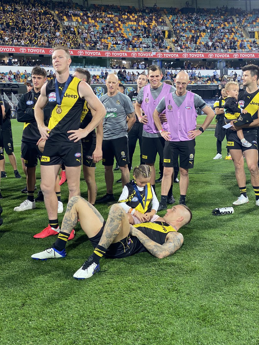 AFL tweet picture