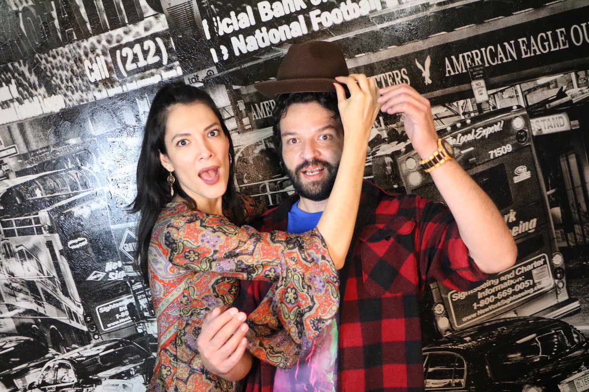 Mañana 
2a función 
“La Fútil Tragedia del Café Internet “
Por Streaming. 7 pm
De <a href="/carlostalancon/">Carlos talancon</a> 
Con  <a href="/_MCFelix_/">Ma del Carmen Félix</a> y <a href="/untalmario/">mario alberto monroy</a> 
Producción <a href="/MirandaProducc/">Miranda Producciones</a> <a href="/HMiranda5/">Higinio David</a> 
Boletos en lafutiltragedia.boletopolis.com